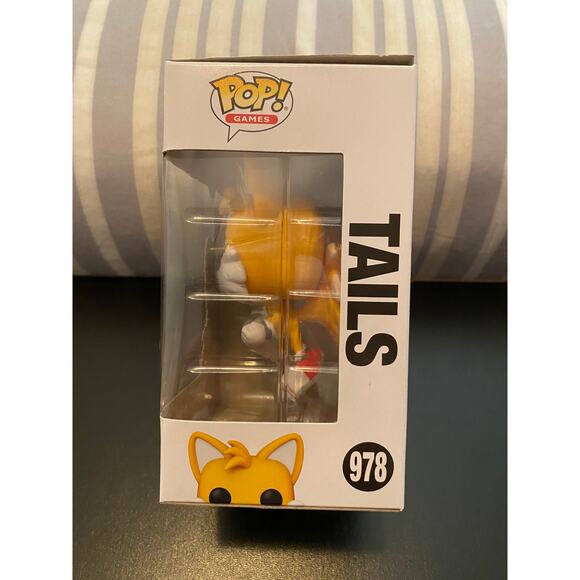 Funko Pop Games:  Sonic The Hedgehog - Tails - Picture 2 of 6